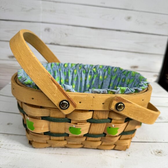 Handmade Woven Basket with Handles - Painted Frogs & Frog Print Liner 9" x 6 1/2 - Picture 10 of 10